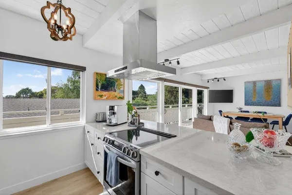 $1,699,000 | 204 Highland Drive, Aptos, CA 95003
