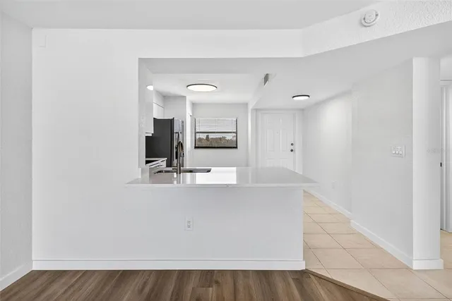 $218,500 | 900 Cove Cay Drive, Unit 6E, Clearwater, FL 33760