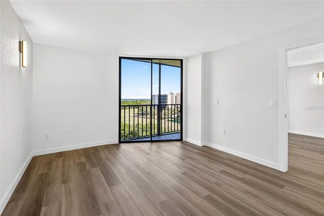 $218,500 | 900 Cove Cay Drive, Unit 6E, Clearwater, FL 33760