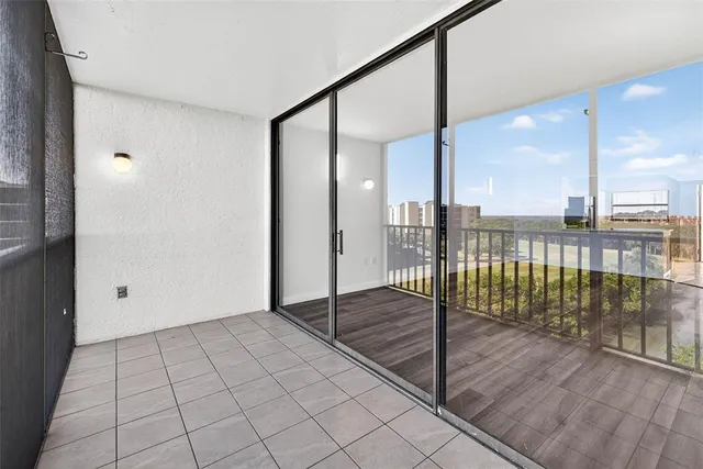 $218,500 | 900 Cove Cay Drive, Unit 6E, Clearwater, FL 33760