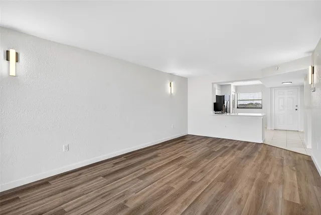 $218,500 | 900 Cove Cay Drive, Unit 6E, Clearwater, FL 33760