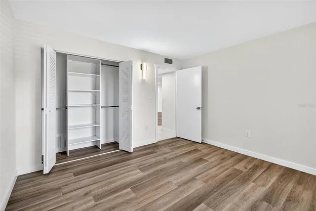 $218,500 | 900 Cove Cay Drive, Unit 6E, Clearwater, FL 33760