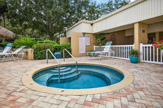 $218,500 | 900 Cove Cay Drive, Unit 6E, Clearwater, FL 33760