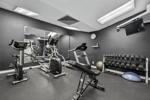 $218,500 | 900 Cove Cay Drive, Unit 6E, Clearwater, FL 33760