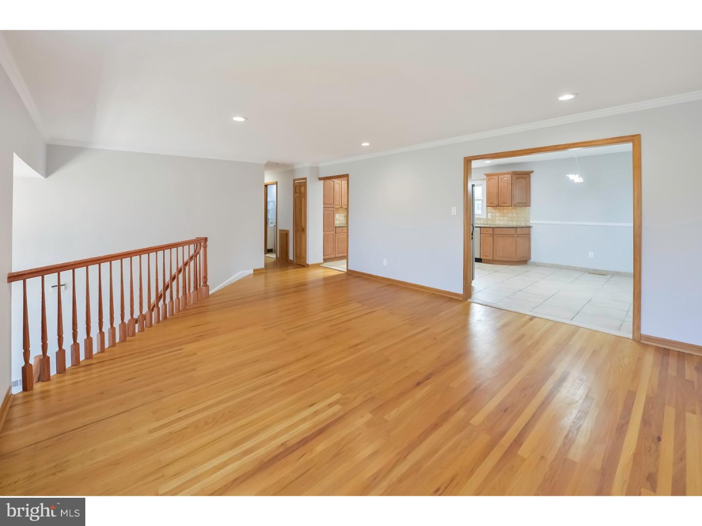18 Dartmouth Road Cherry Hill, NJ 08034 - Photo 5 of 25 Gallery Image 5