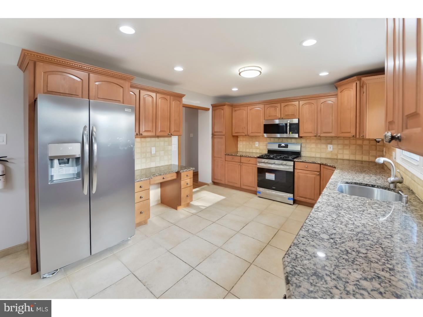 18 Dartmouth Road Cherry Hill, NJ 08034 - Photo 6 of 25 Gallery Image 6