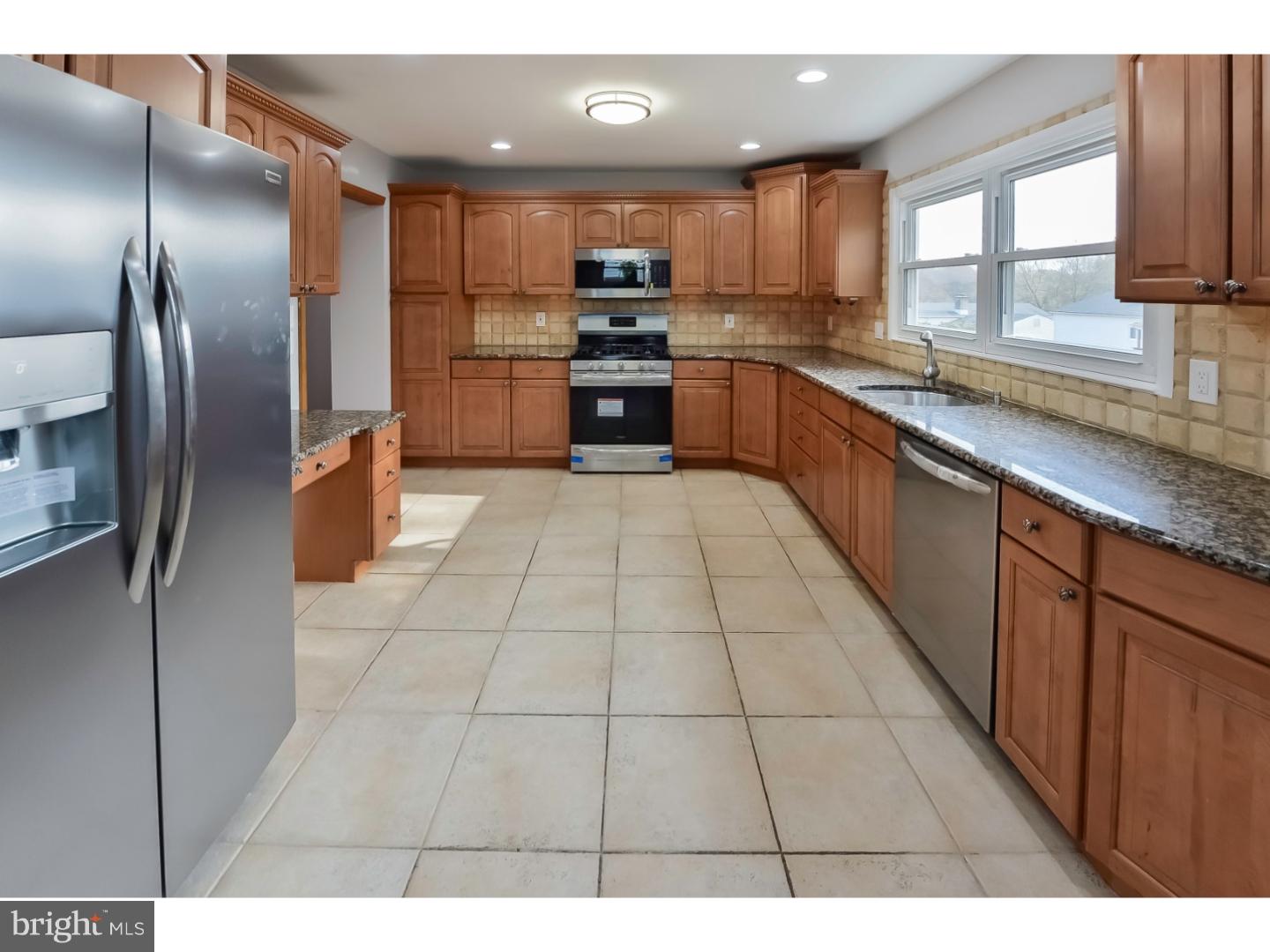 18 Dartmouth Road Cherry Hill, NJ 08034 - Photo 7 of 25 Gallery Image 7