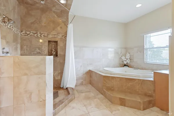 $1,550,000 | 3945 Joslin Lane, Vacaville, CA 95688