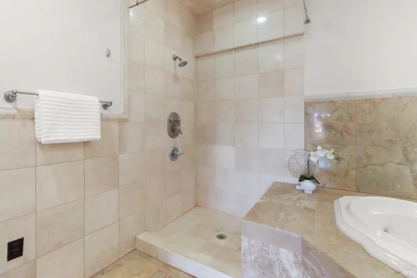 $1,550,000 | 3945 Joslin Lane, Vacaville, CA 95688