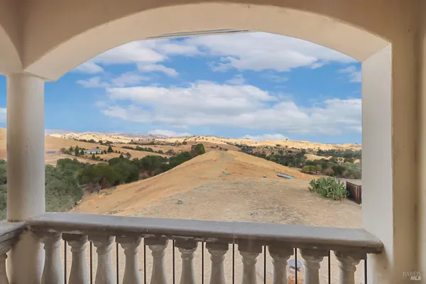 $1,550,000 | 3945 Joslin Lane, Vacaville, CA 95688