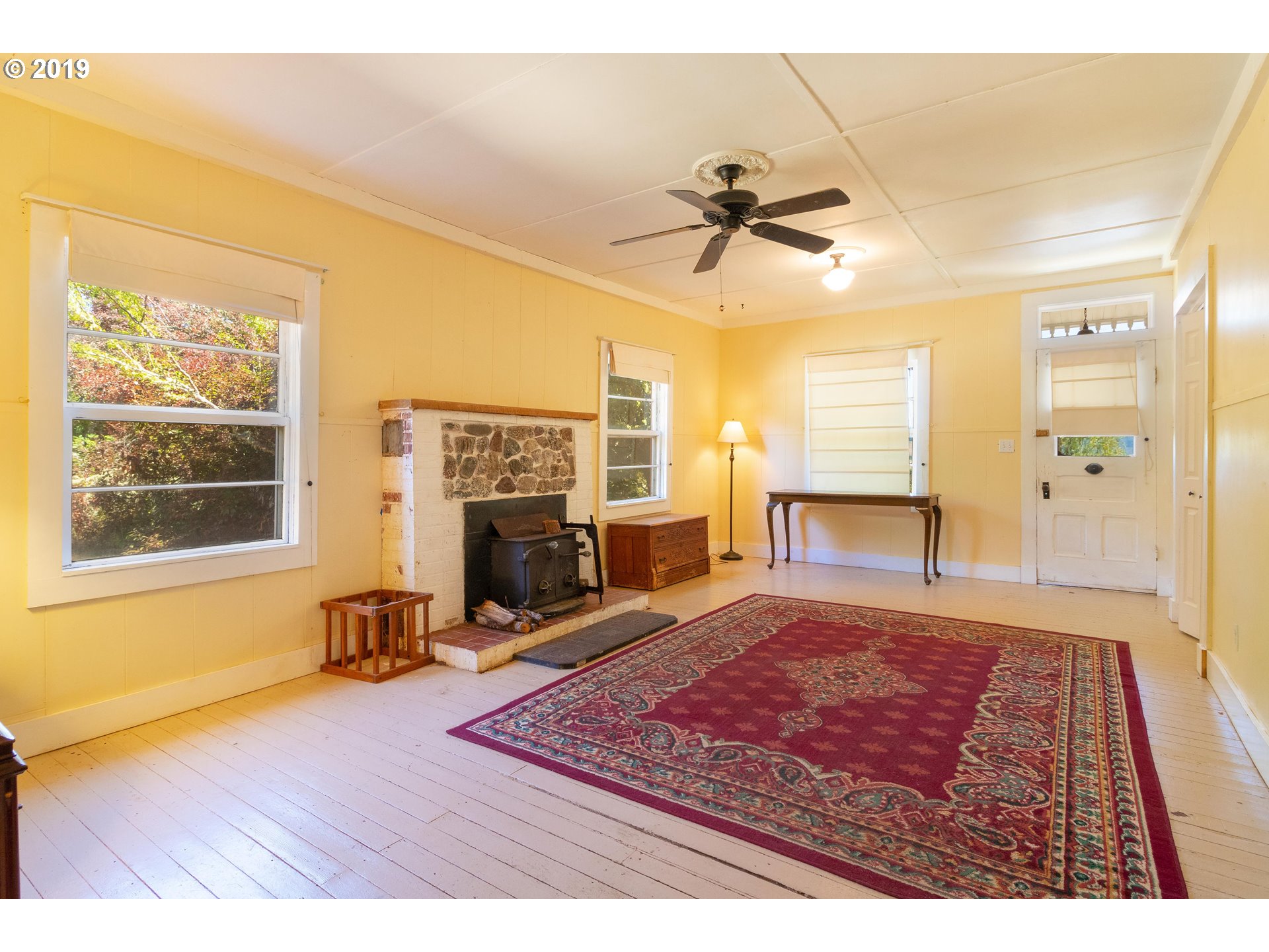 892 Mathis Hill Road Yoncalla, OR 97499 - Photo 7 of 32