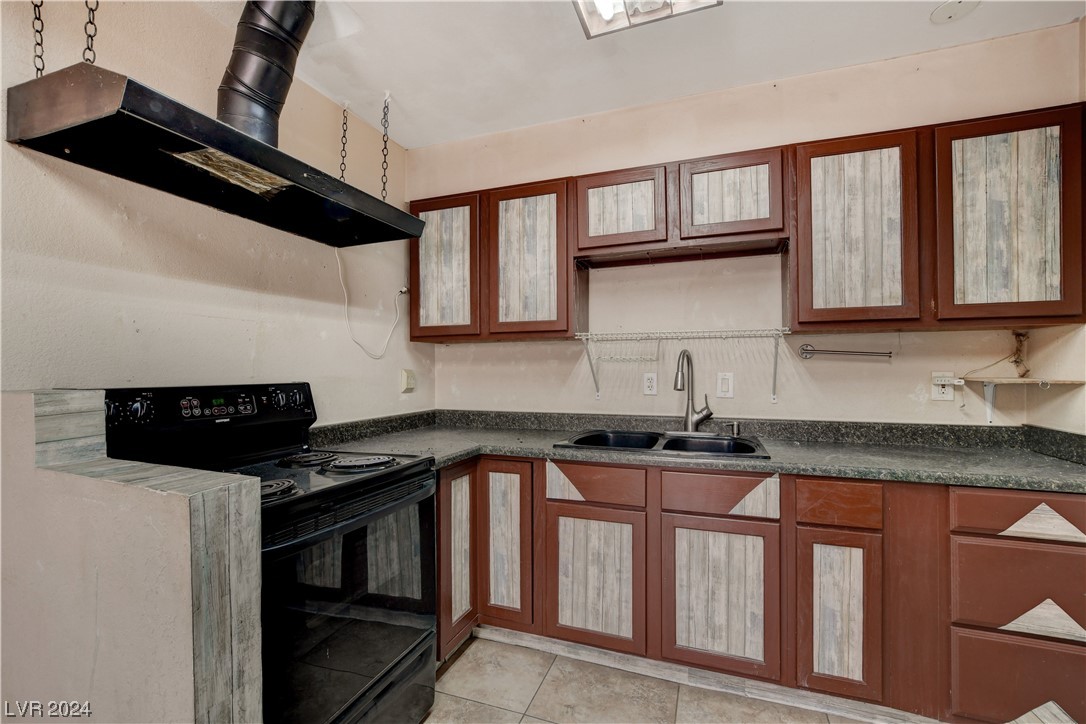 160 West Victory Road Henderson, NV 89015 - Photo 13 of 24 Gallery Image 13
