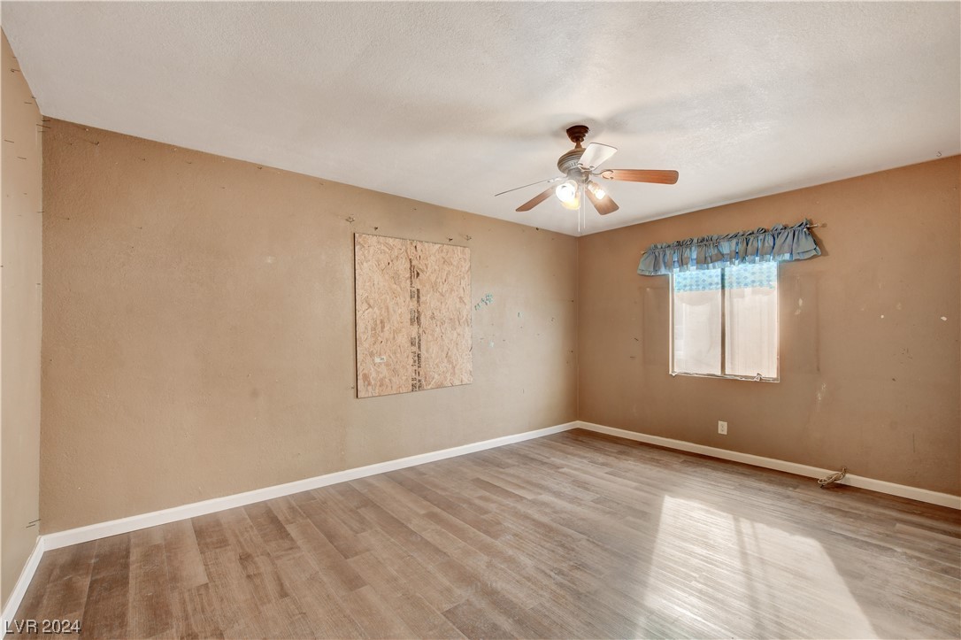 160 West Victory Road Henderson, NV 89015 - Photo 15 of 24 Gallery Image 15