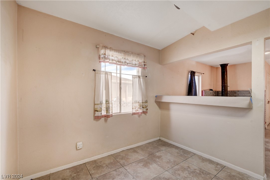 160 West Victory Road Henderson, NV 89015 - Photo 10 of 24 Gallery Image 10
