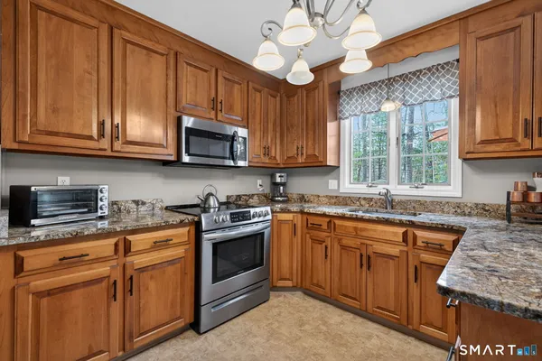 $464,900 | 109 Sam Green Road, Coventry, CT 06238