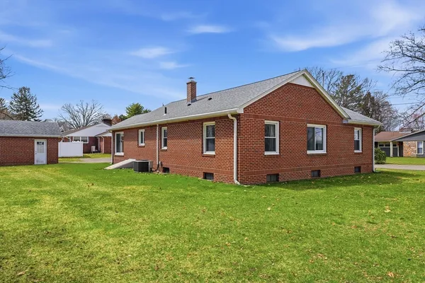 $379,900 | 79 Woodlawn Street, Chicopee, MA 01020