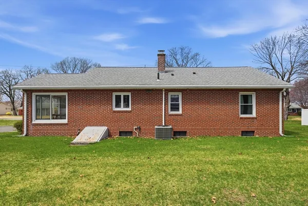 $379,900 | 79 Woodlawn Street, Chicopee, MA 01020