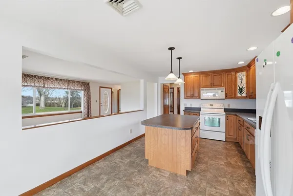 $379,900 | 79 Woodlawn Street, Chicopee, MA 01020