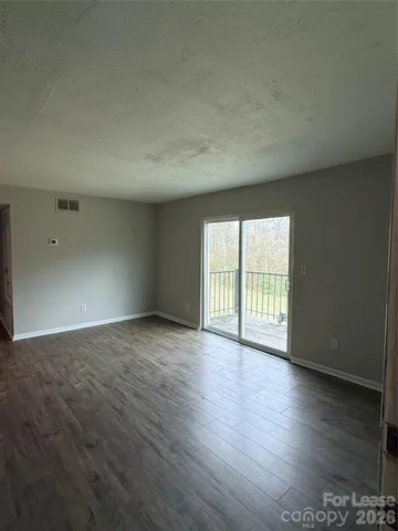 $1,150 | 702 Farmhurst Drive, Unit G, Charlotte, NC 28217