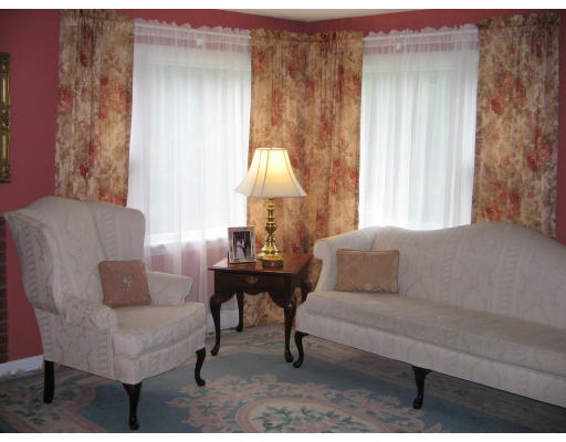 214 Glendale Road Amherst, MA 01002 - Photo 8 of 10 Gallery Image 8