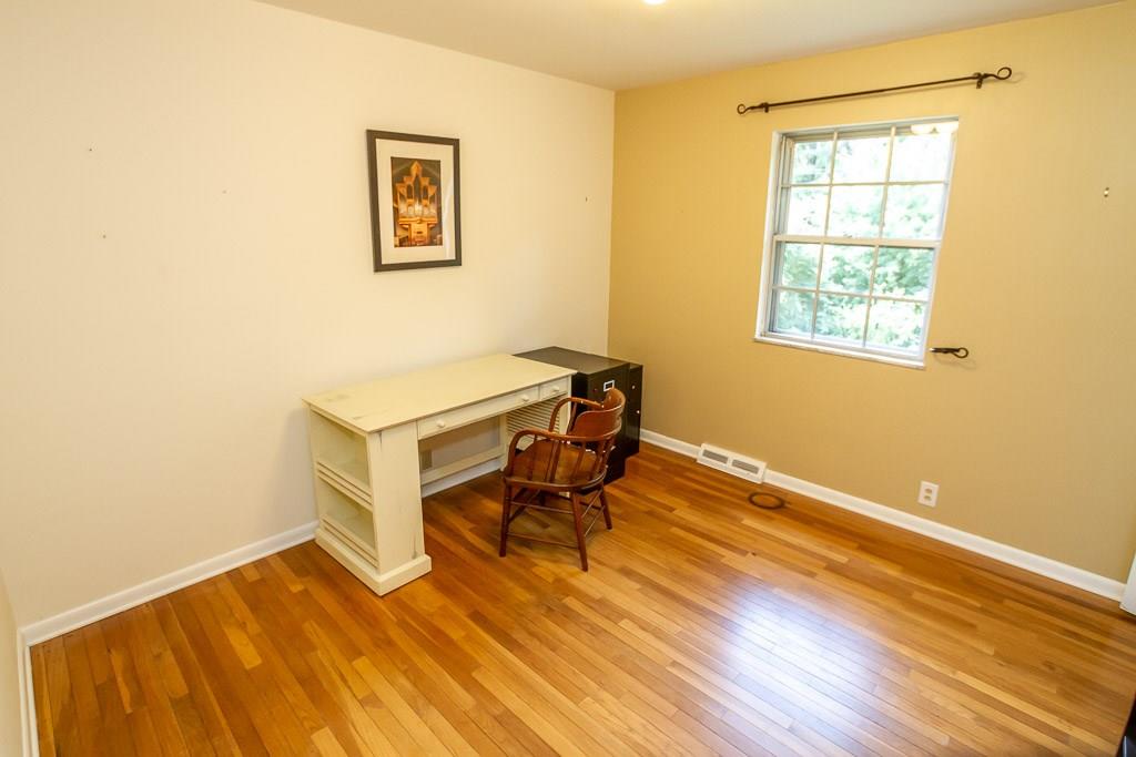 8022 Taunton Road Indianapolis, IN 46260 - Photo 20 of 46 Gallery Image 20