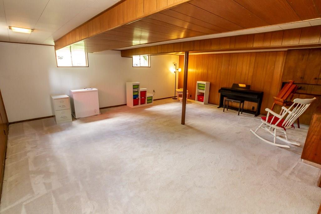 8022 Taunton Road Indianapolis, IN 46260 - Photo 32 of 46 Gallery Image 32