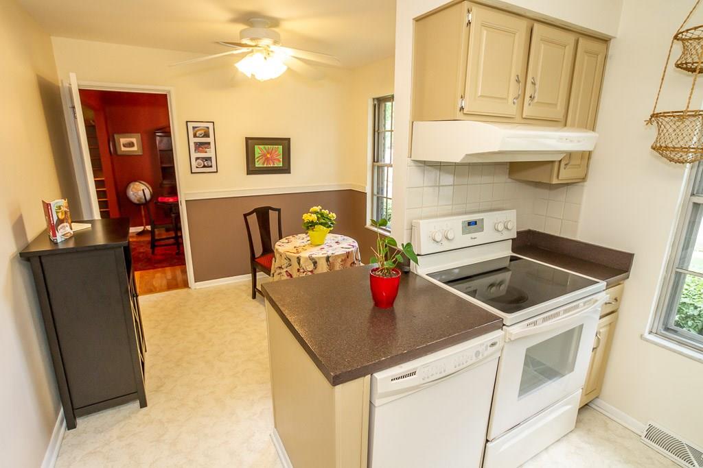 8022 Taunton Road Indianapolis, IN 46260 - Photo 9 of 46 Gallery Image 9