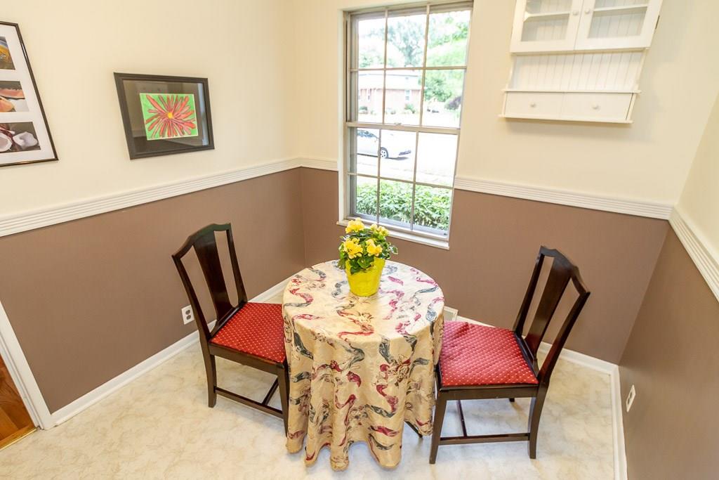8022 Taunton Road Indianapolis, IN 46260 - Photo 10 of 46 Gallery Image 10