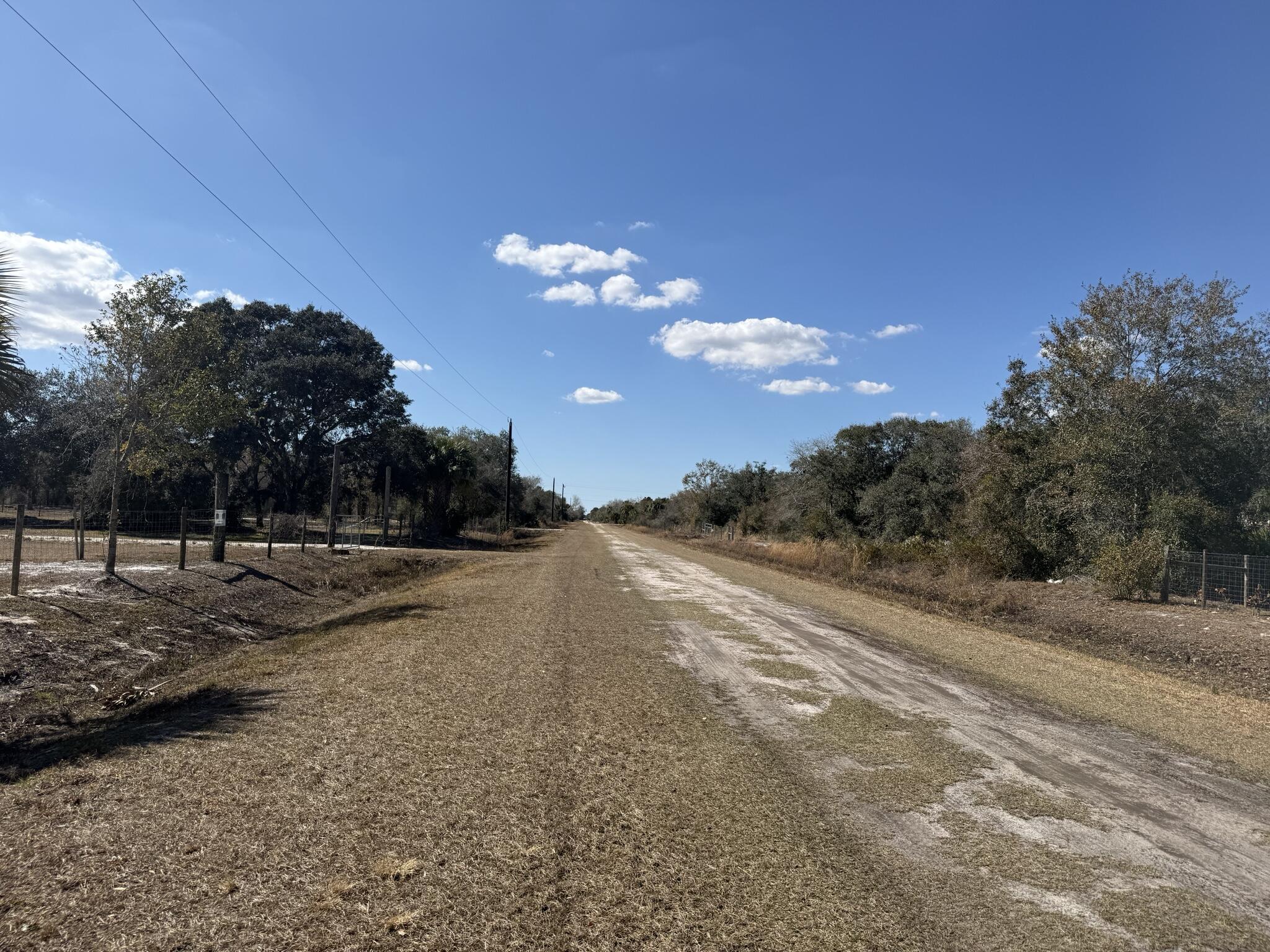 18990 Northwest 284th Street Okeechobee, FL 34972 - Photo 11 of 17 IMG_9322