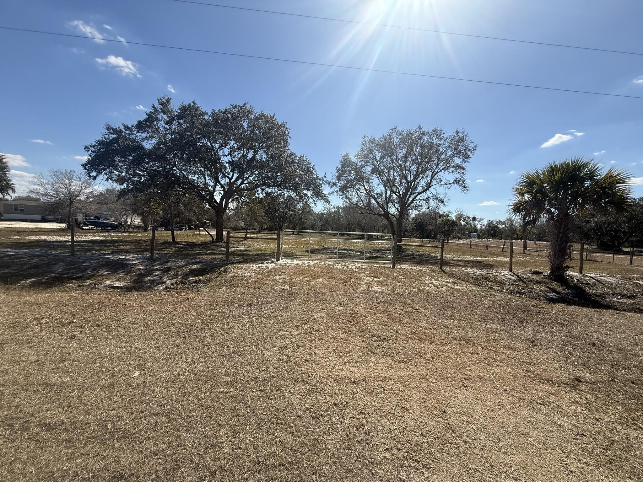 18990 Northwest 284th Street Okeechobee, FL 34972 - Photo 9 of 17 IMG_9313