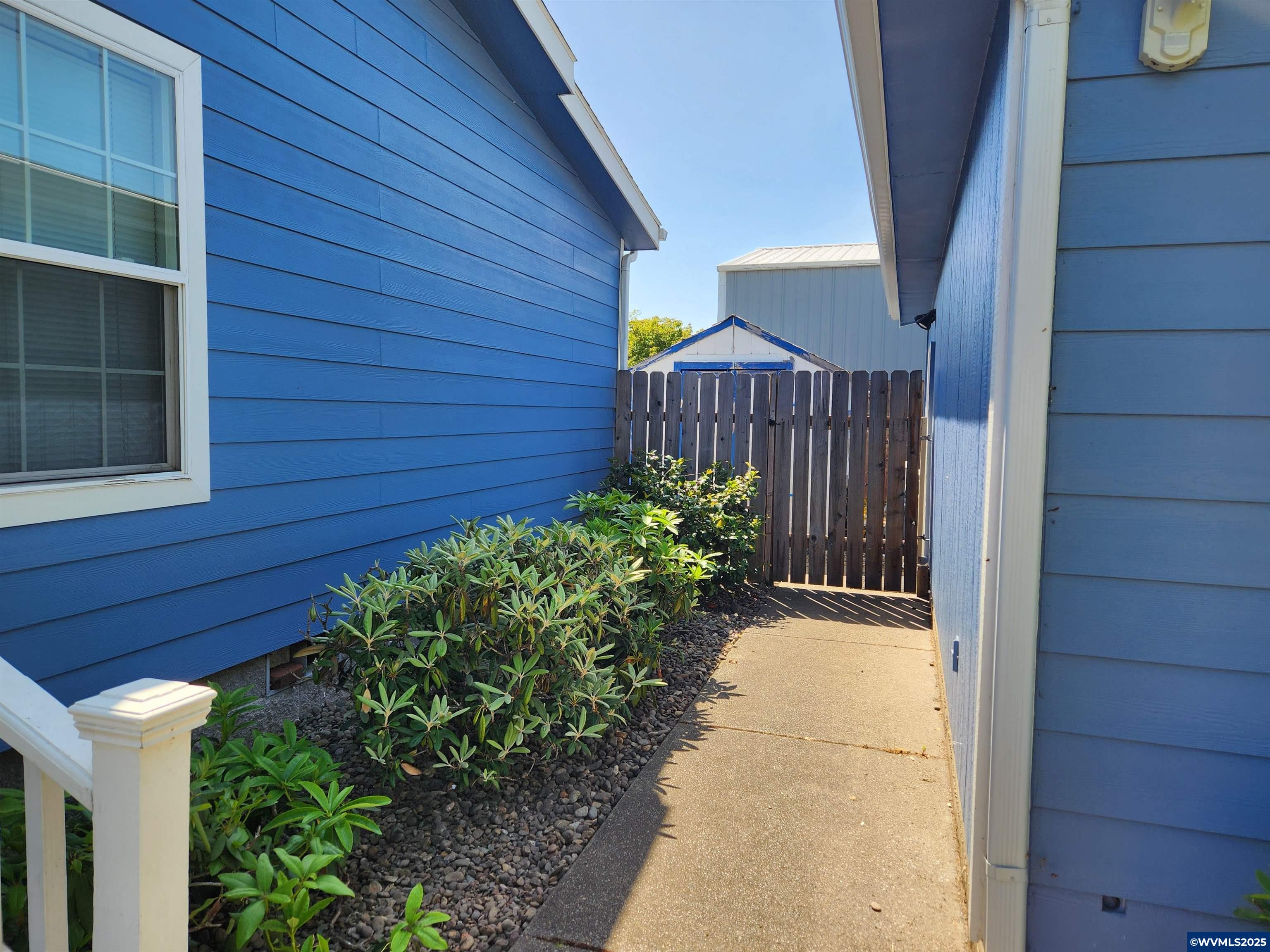 1050 West Maple Street Lebanon, OR 97355 - Photo 27 of 34 Gallery Image 27