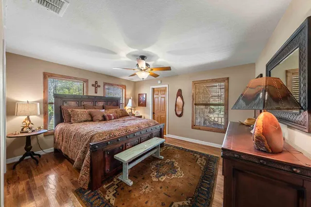 a view of a large yard