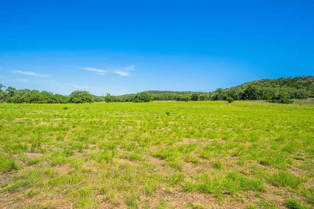 $7,400,000 | 161 East Flach Road, Comfort, TX 78013