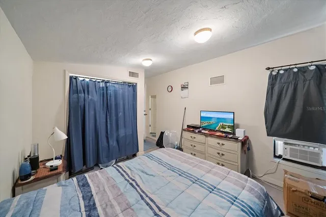 $320,000 | 2150 Schwalbe Way, Sarasota, FL 34235