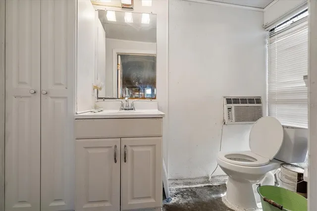 $320,000 | 2150 Schwalbe Way, Sarasota, FL 34235