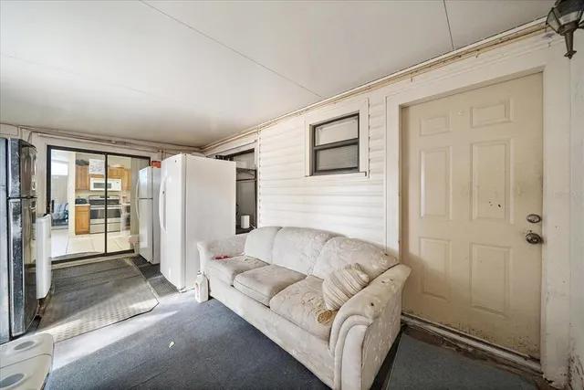 $320,000 | 2150 Schwalbe Way, Sarasota, FL 34235