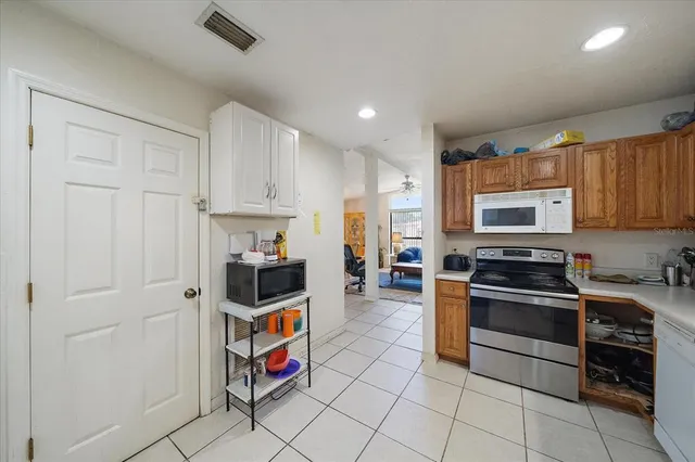$320,000 | 2150 Schwalbe Way, Sarasota, FL 34235