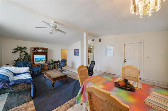 $320,000 | 2150 Schwalbe Way, Sarasota, FL 34235