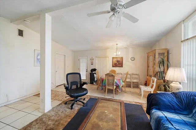 $320,000 | 2150 Schwalbe Way, Sarasota, FL 34235