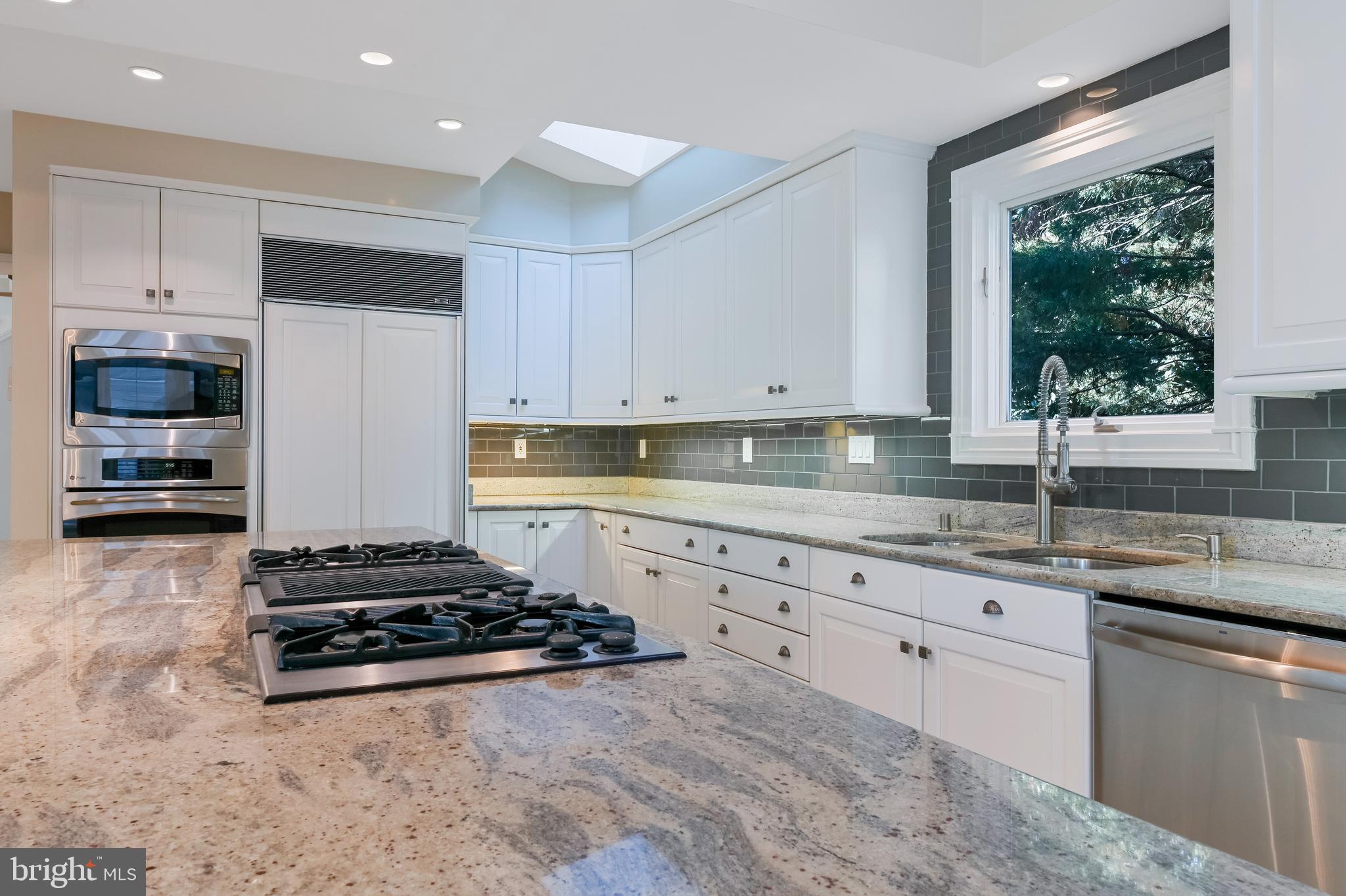 211 Wardour Drive Annapolis, MD 21401 - Photo 13 of 71