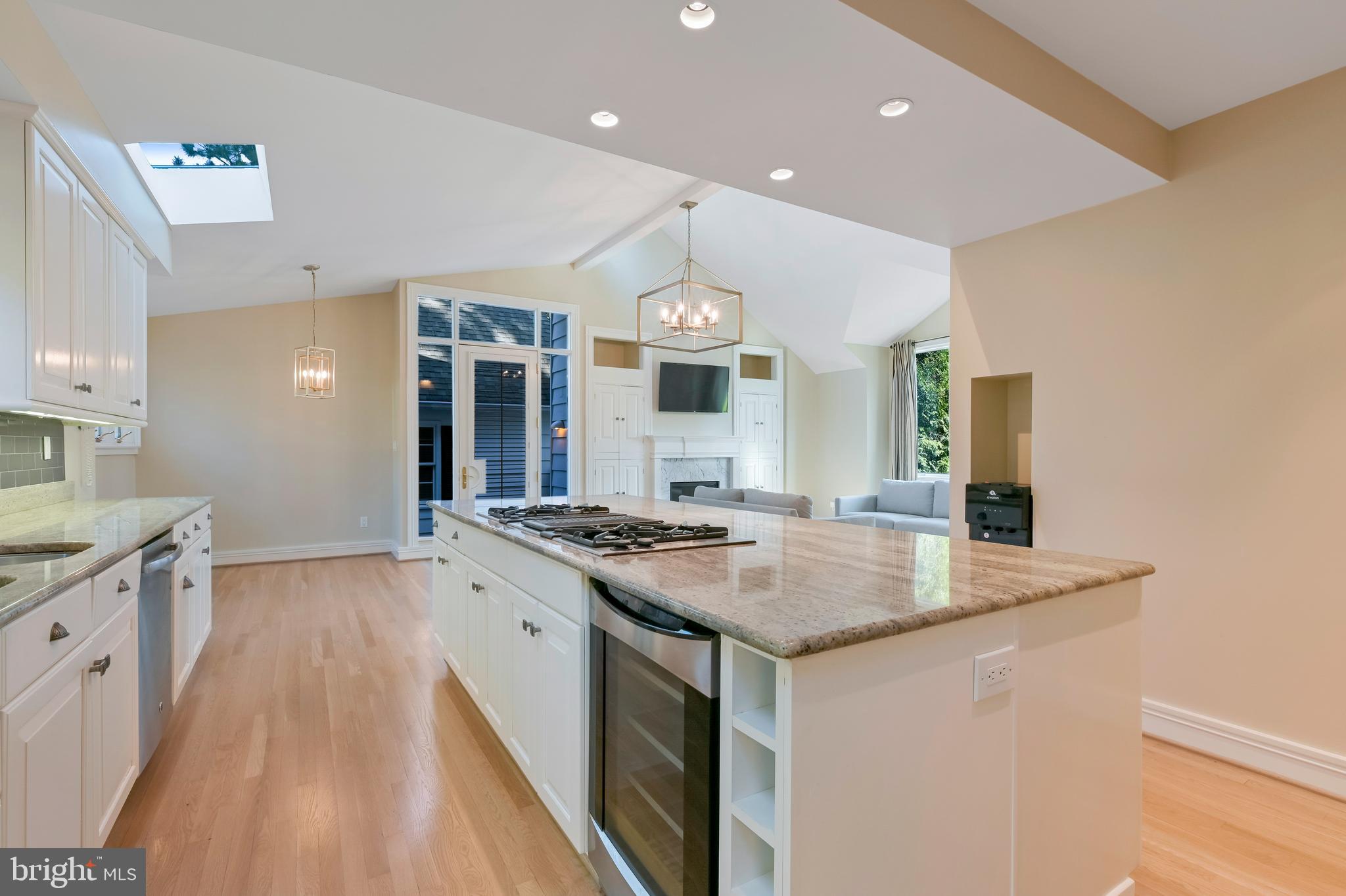 211 Wardour Drive Annapolis, MD 21401 - Photo 15 of 71