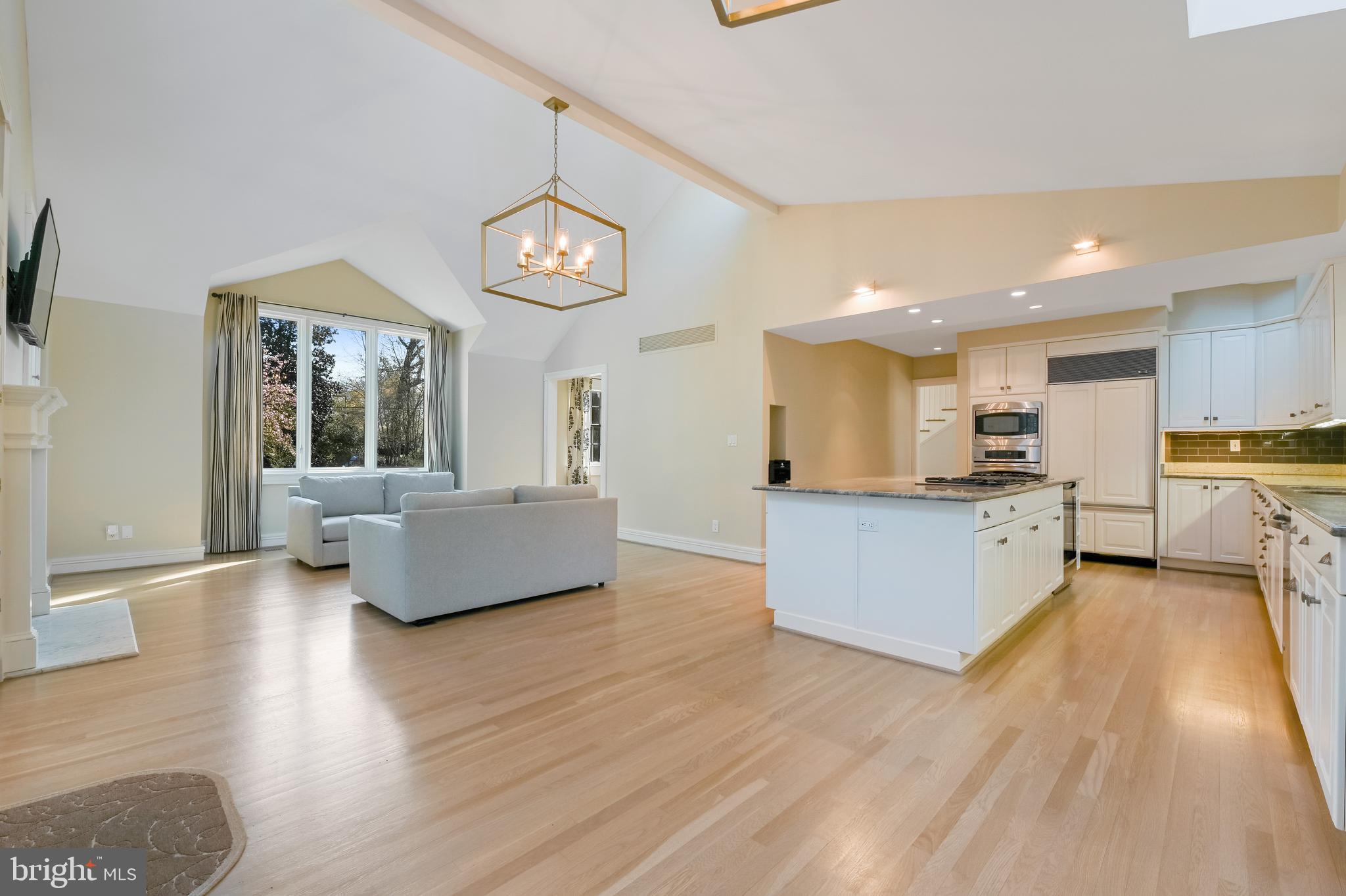 211 Wardour Drive Annapolis, MD 21401 - Photo 16 of 71