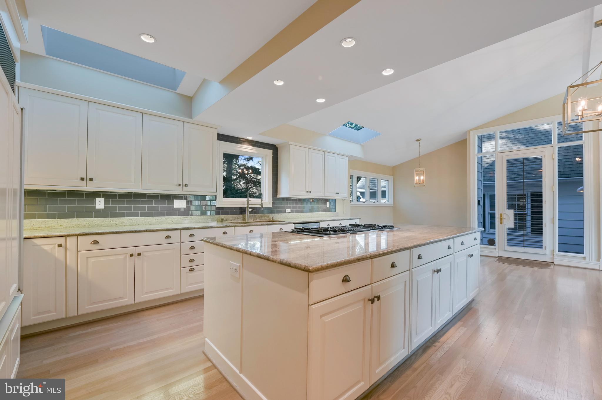 211 Wardour Drive Annapolis, MD 21401 - Photo 17 of 71