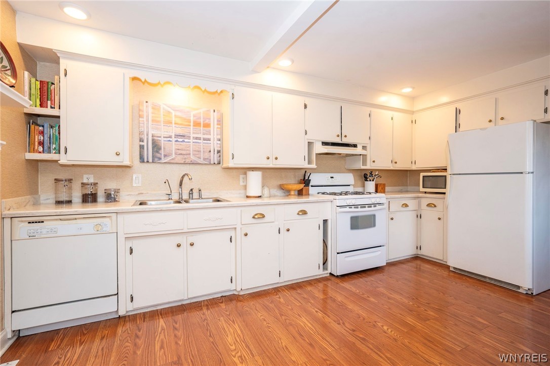 3373 Old Lakeview Road Hamburg, NY 14075 - Photo 11 of 40 modern cabinet hardware