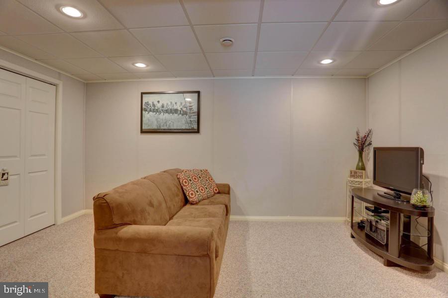 17 Tupelo Street Lititz, PA 17543 - Photo 13 of 25