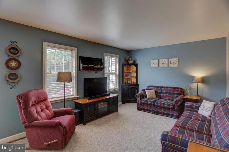 17 Tupelo Street Lititz, PA 17543 - Photo 10 of 25