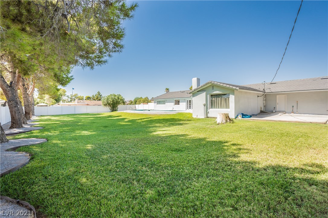 8680 Rancho Destino Road Las Vegas, NV 89123 - Photo 5 of 37 Gallery Image 5