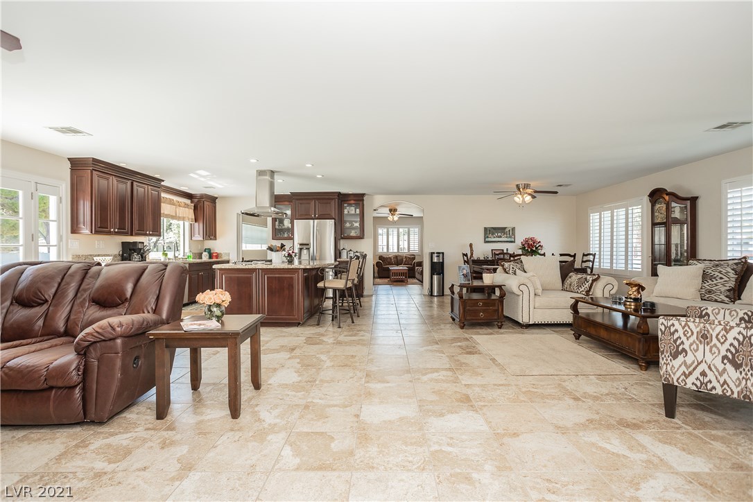 8680 Rancho Destino Road Las Vegas, NV 89123 - Photo 7 of 37 Gallery Image 7