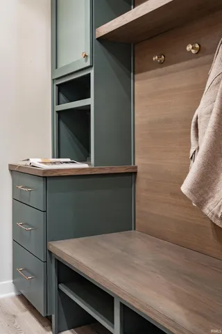 $774,900 | 10809 Conrad Creek, Spencerville, IN 46788