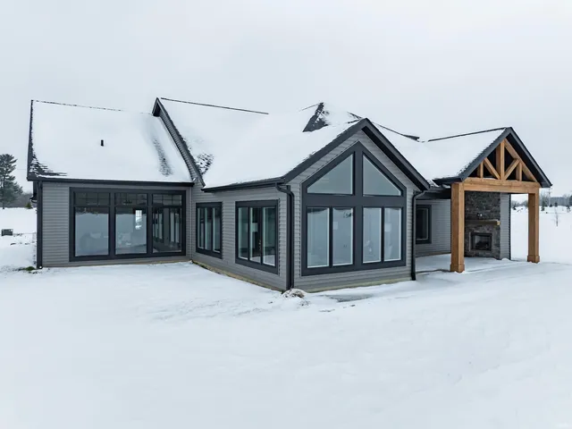 $774,900 | 10809 Conrad Creek, Spencerville, IN 46788